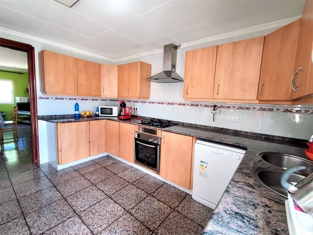 5 soveværelse Finca/Landehus til salg i Tortosa med garage - € 300.000 (Ref: 9263187)