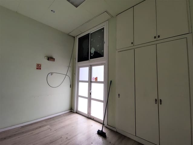 Kommersiell till salu i Tortosa - 260 000 € (Ref: 9263189)