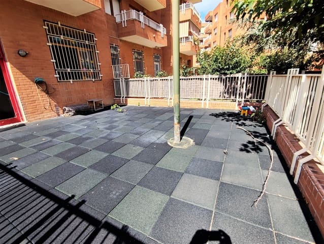 Kommersiell till salu i Tortosa - 260 000 € (Ref: 9263189)