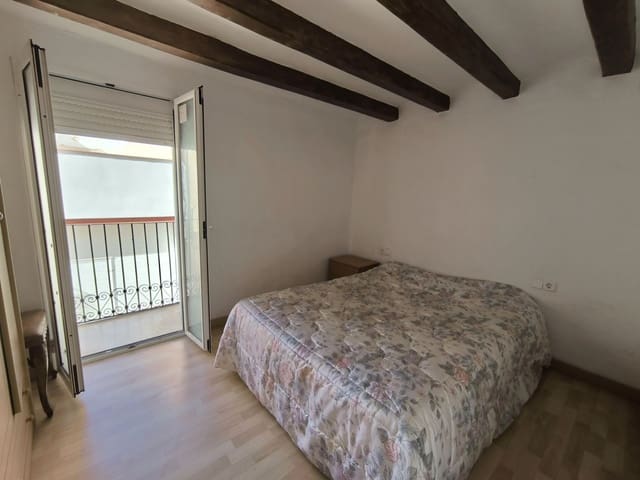 5 soveværelse Byhus til leje i Alcanar - € 625 (Ref: 9360315)