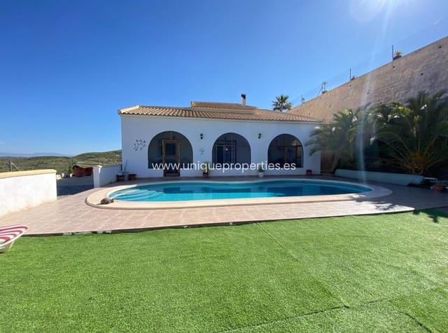 3 soveværelse Villa til salg i Albanchez med swimmingpool garage - € 239.000 (Ref: 9131164)