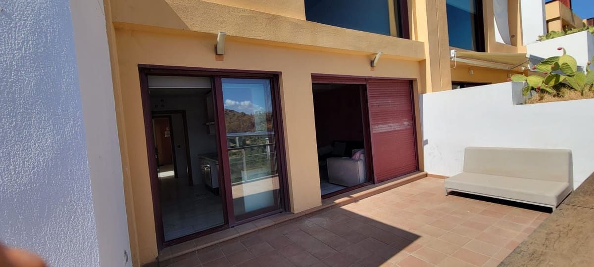 3 soveværelse Penthouse til salg i Benahavis med swimmingpool garage - € 245.000 (Ref: 9267877)