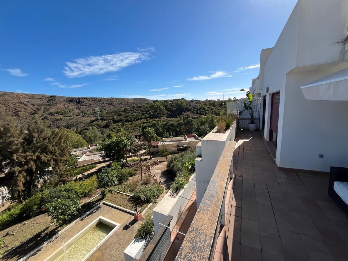 2 soveværelse Lejlighed til salg i Benahavis med swimmingpool garage - € 260.000 (Ref: 9267879)