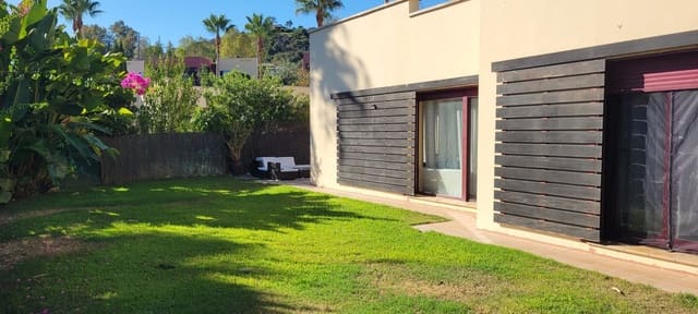 2 soveværelse Villa til salg i Los Flamingos, Benahavís med swimmingpool garage - € 420.000 (Ref: 9267882)