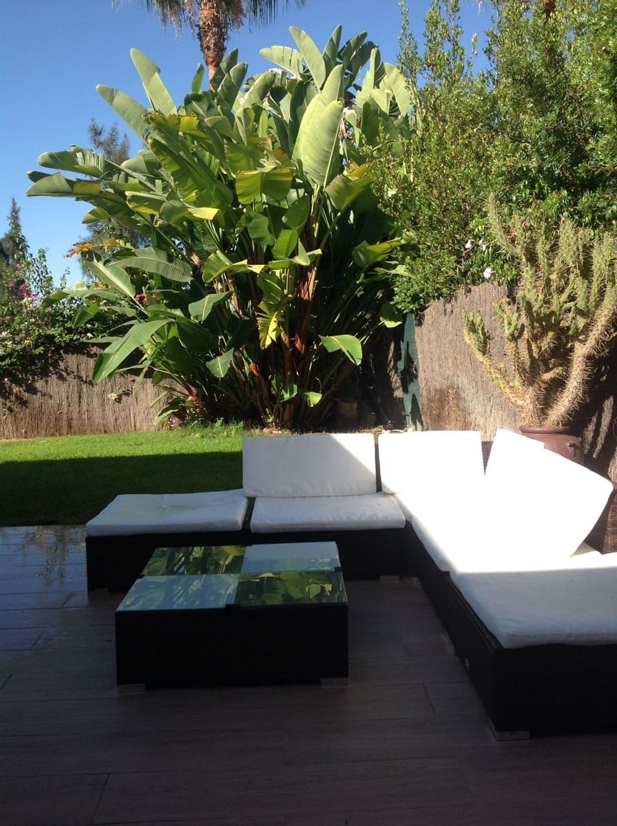 2 sypialnia Willa na sprzedaż w Benahavis z basenem garażem - 420 000 € (Ref: 9267882)