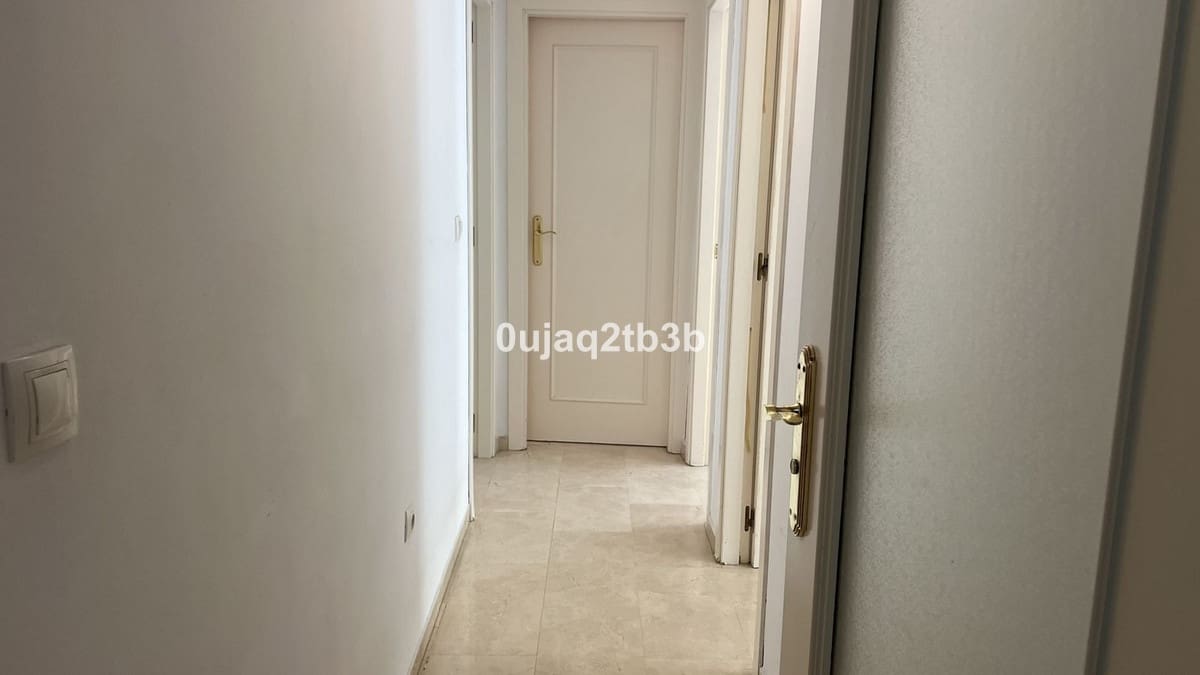 3 slaapkamer Penthouse te koop in Estepona met zwembad - € 477.000 (Ref: 9297801)