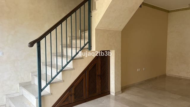 3 slaapkamer Penthouse te koop in Huerta Nueva, Estepona met zwembad - € 477.000 (Ref: 9297801)