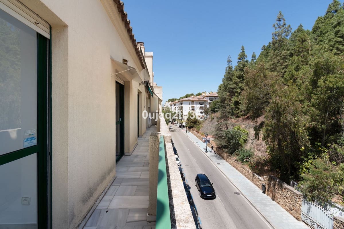 4 makuuhuone Kattohuoneisto myytävänä paikassa Marbella mukana 
autotalli - 875 000 € (Ref: 9297807)