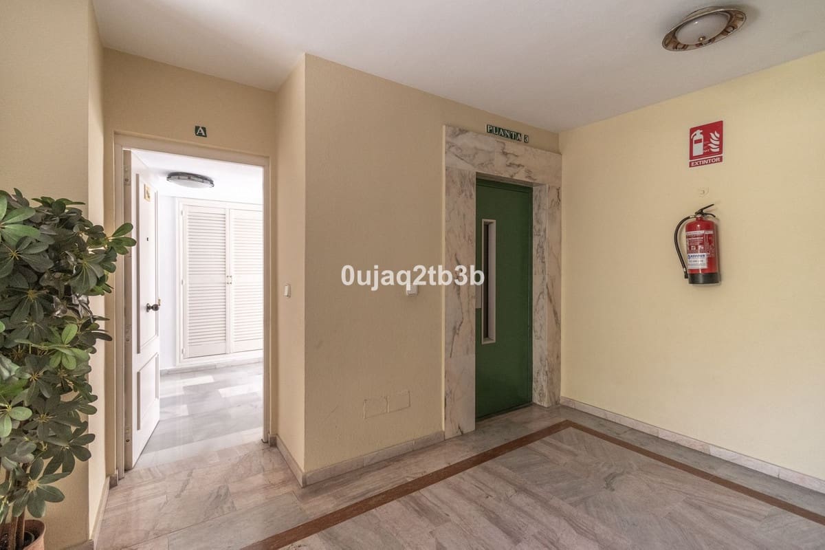 4 makuuhuone Kattohuoneisto myytävänä paikassa Marbella mukana 
autotalli - 875 000 € (Ref: 9297807)