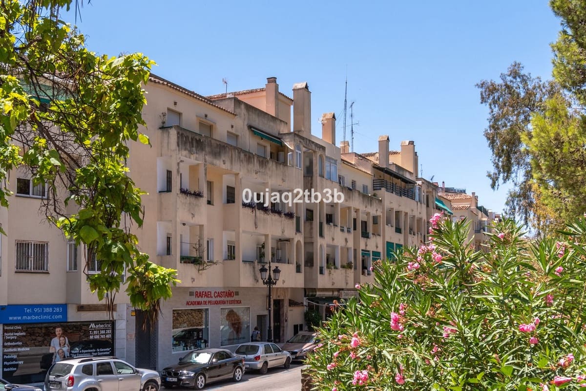 4 makuuhuone Kattohuoneisto myytävänä paikassa Marbella mukana 
autotalli - 875 000 € (Ref: 9297807)