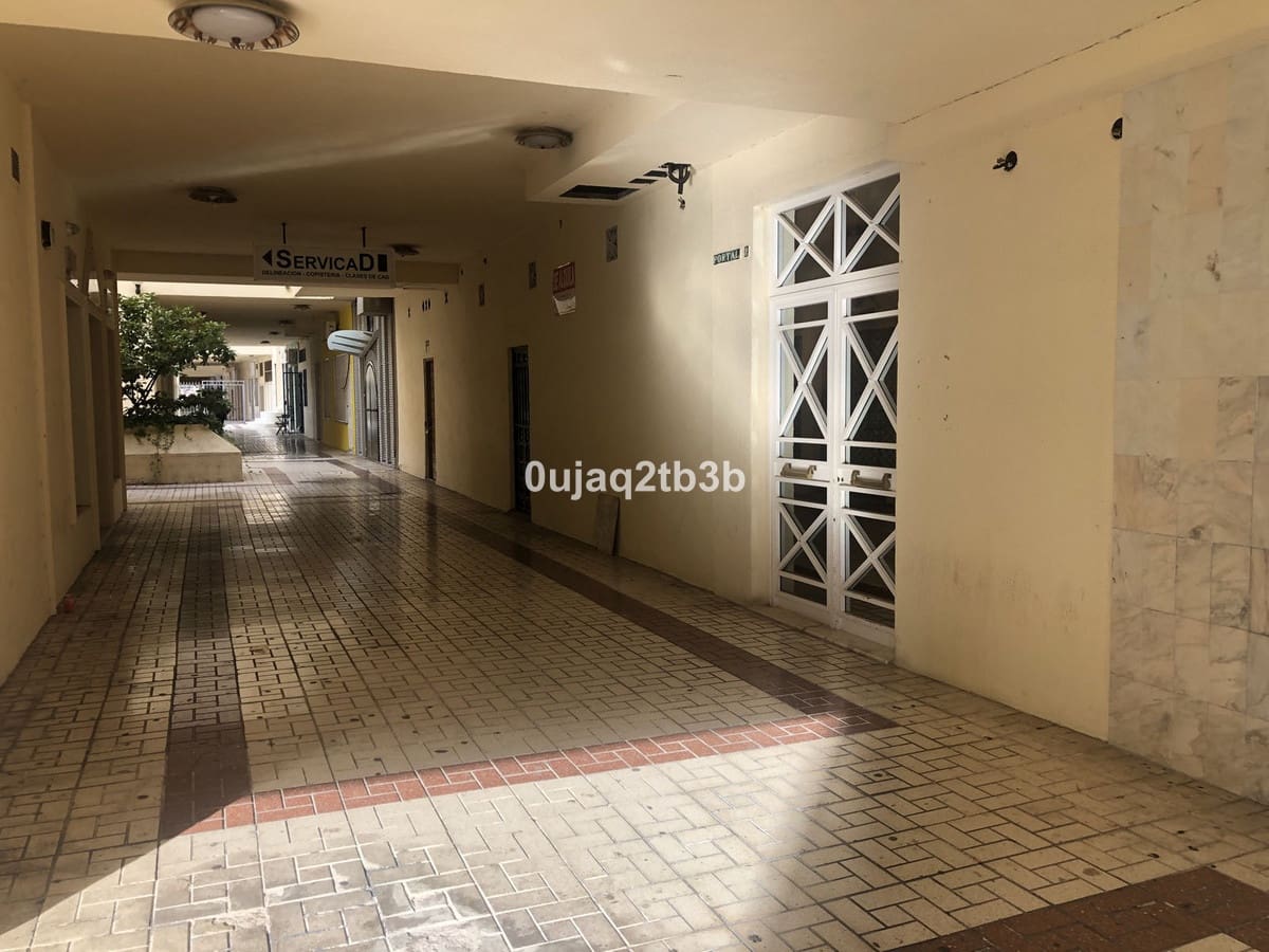 4 makuuhuone Kattohuoneisto myytävänä paikassa Marbella mukana 
autotalli - 875 000 € (Ref: 9297807)