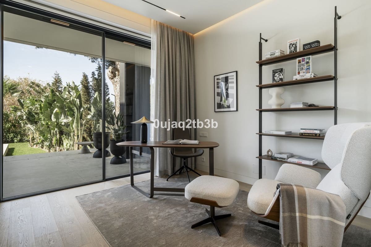 4 sypialnia Willa na sprzedaż w Marbella z basenem garażem - 4 500 000 € (Ref: 9297809)