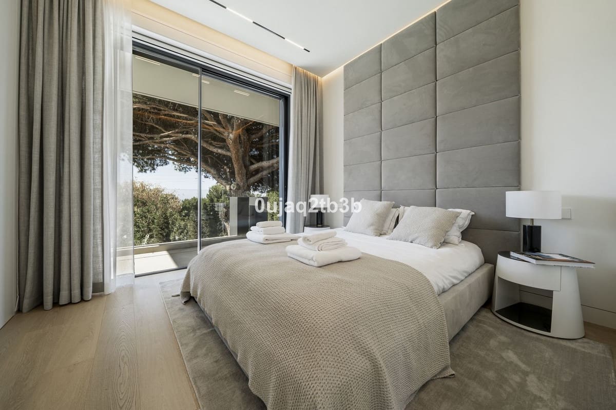 4 sypialnia Willa na sprzedaż w Marbella z basenem garażem - 4 500 000 € (Ref: 9297809)