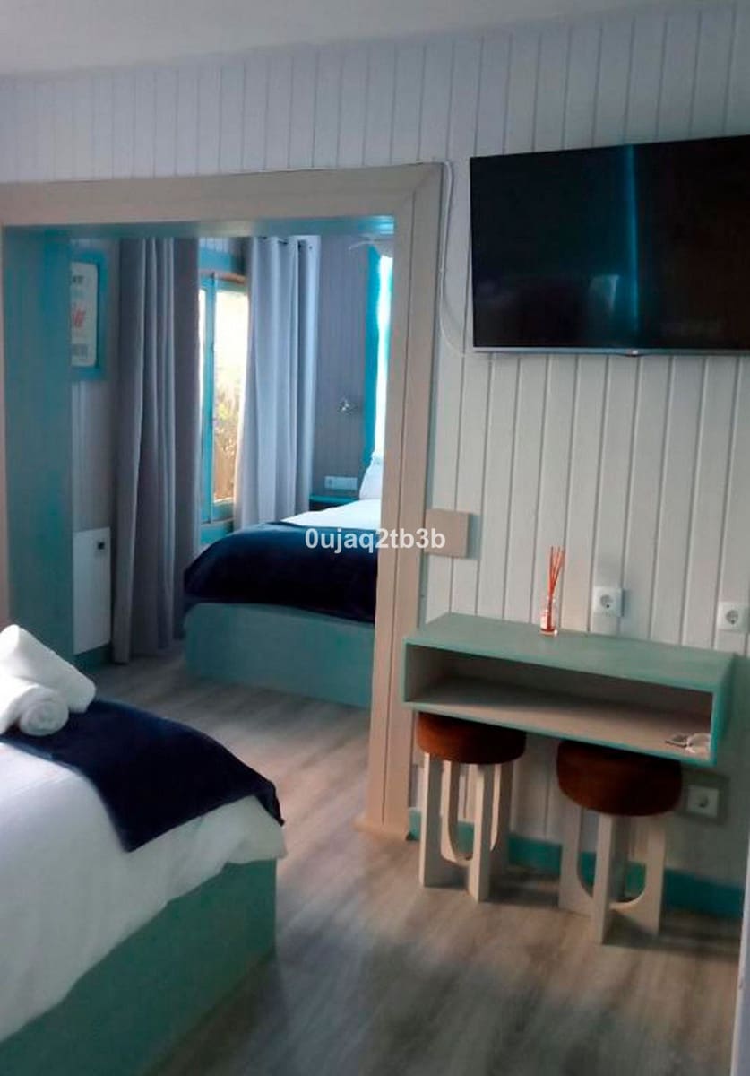 8 soverom Villa til salgs i Marbella med garasje - € 1 845 000 (Ref: 9297811)