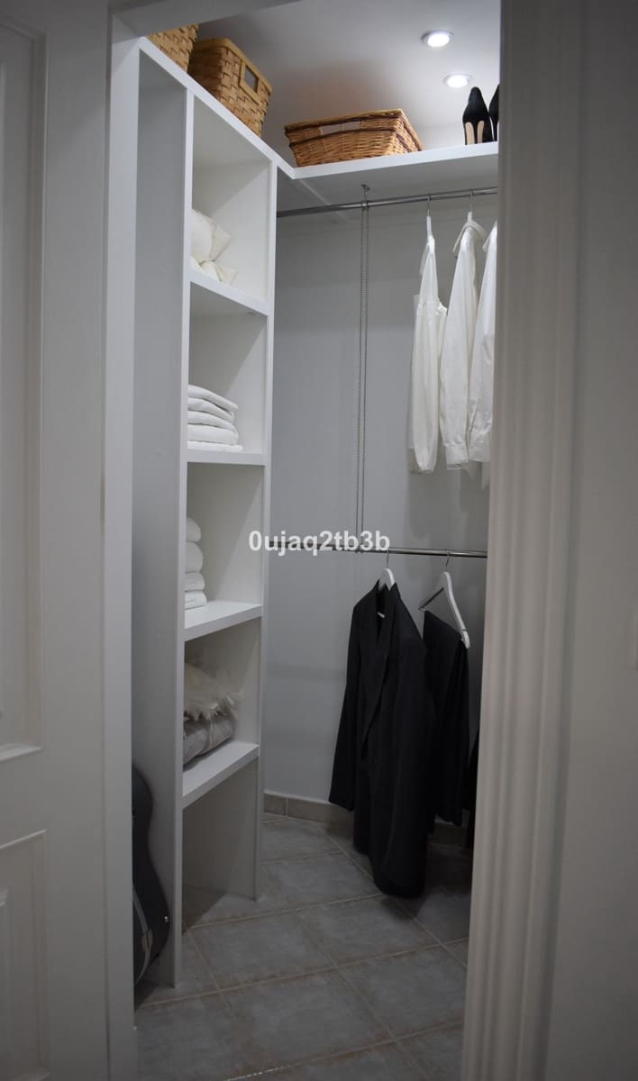 2 makuuhuone Omakotitalo myytävänä paikassa Nueva Andalucia mukana uima-altaan - 550 000 € (Ref: 9297819)