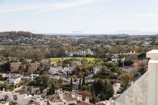 2 makuuhuone Huoneisto myytävänä paikassa Los Naranjos, Marbella mukana uima-altaan 
autotalli - 1 595 000 € (Ref: 9297823)