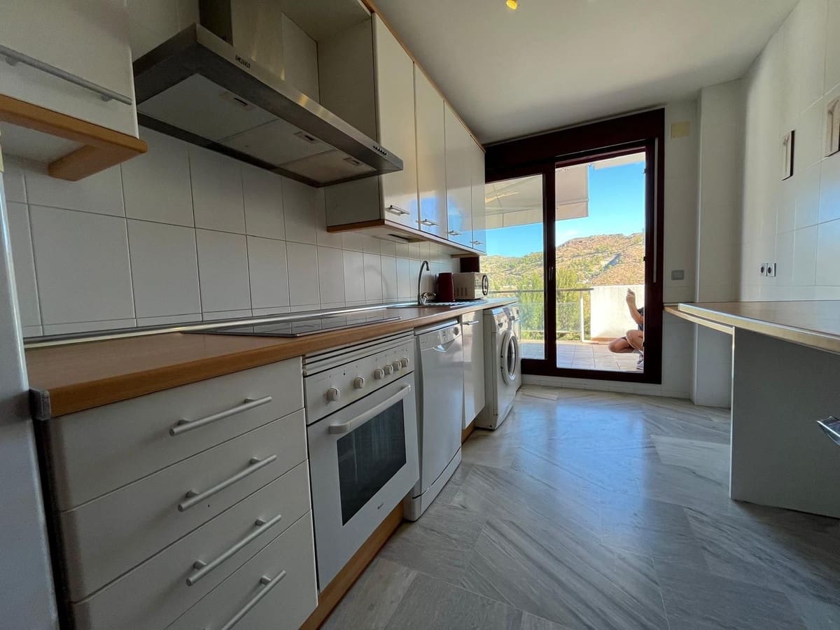 2 Zimmer Apartment zu verkaufen in Benahavis mit Pool Garage - 260.000 € (Ref: 9414315)