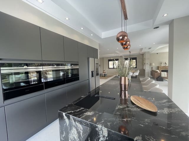 7 chambre Villa/Maison à vendre à Santa María Golf, Marbella avec piscine garage - 3 790 000 € (Ref: 9650288)