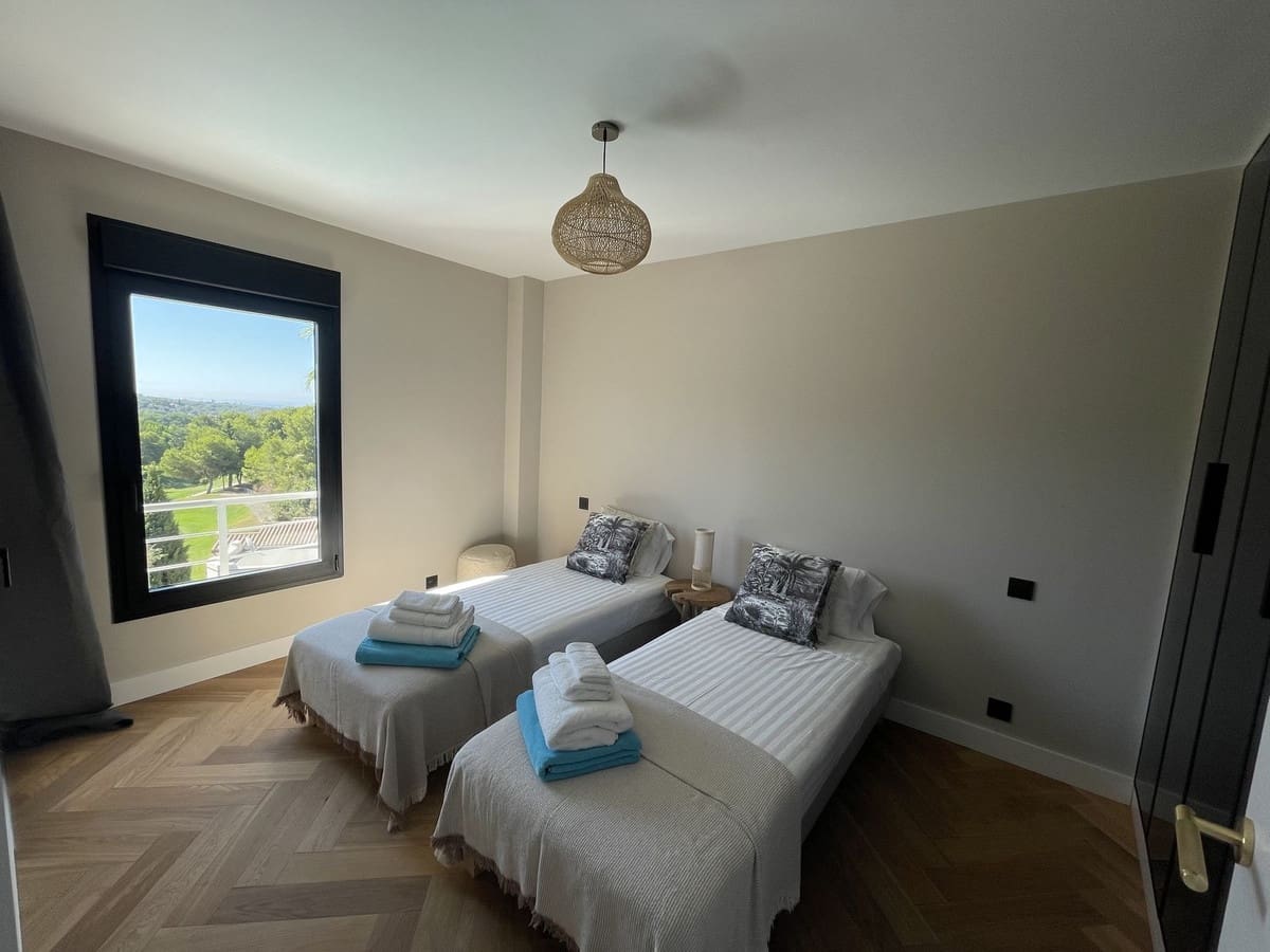 7 chambre Villa/Maison à vendre à Santa Maria Golf avec piscine garage - 3 790 000 € (Ref: 9650288)