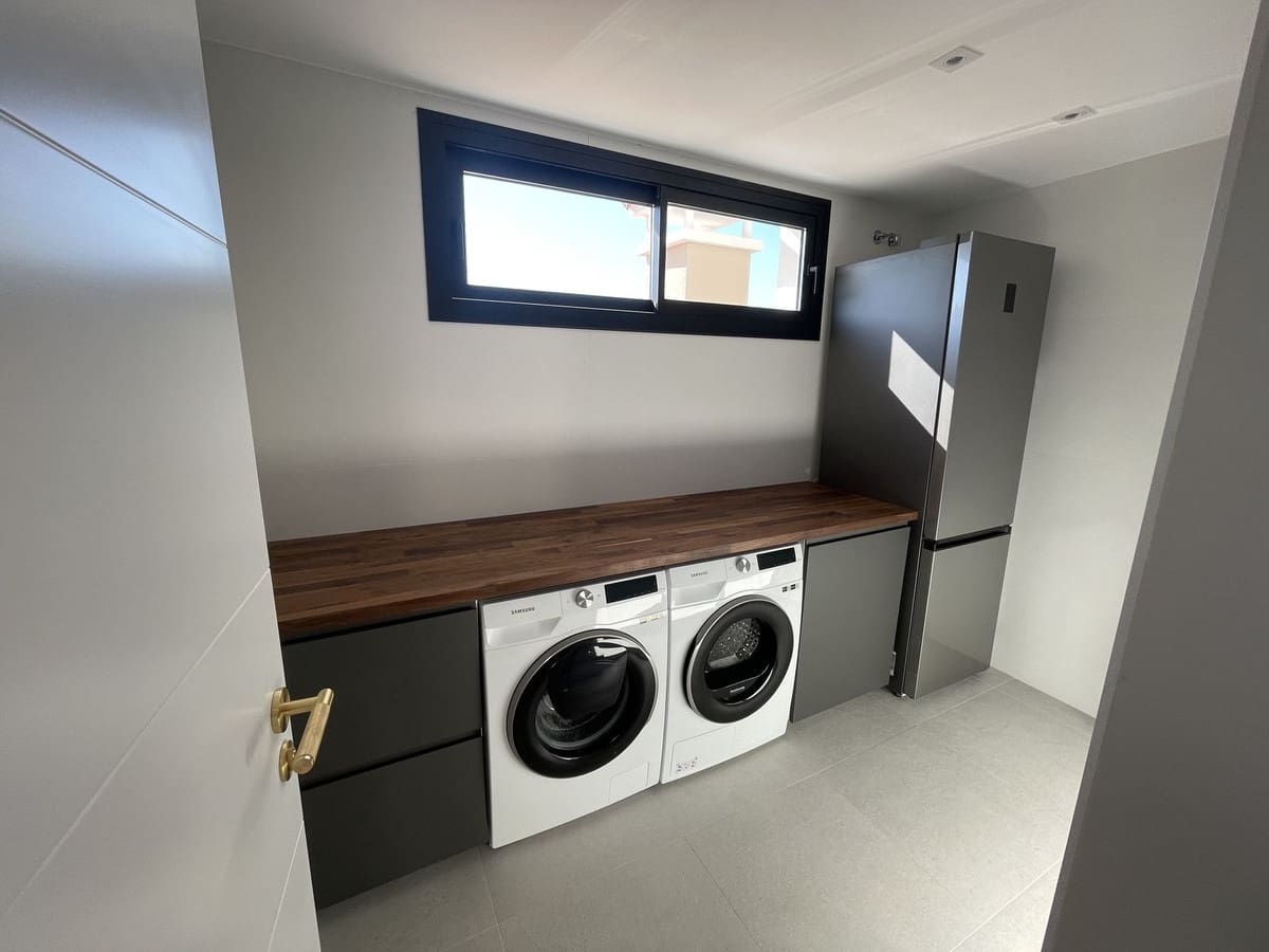 7 chambre Villa/Maison à vendre à Santa Maria Golf avec piscine garage - 3 790 000 € (Ref: 9650288)