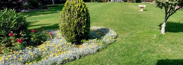 Tontti myytävänä paikassa Guadalmina, Marbella - 2 000 000 € (Ref: 9650291)