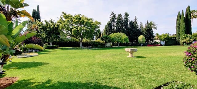 Tontti myytävänä paikassa Guadalmina, Marbella - 2 000 000 € (Ref: 9650291)