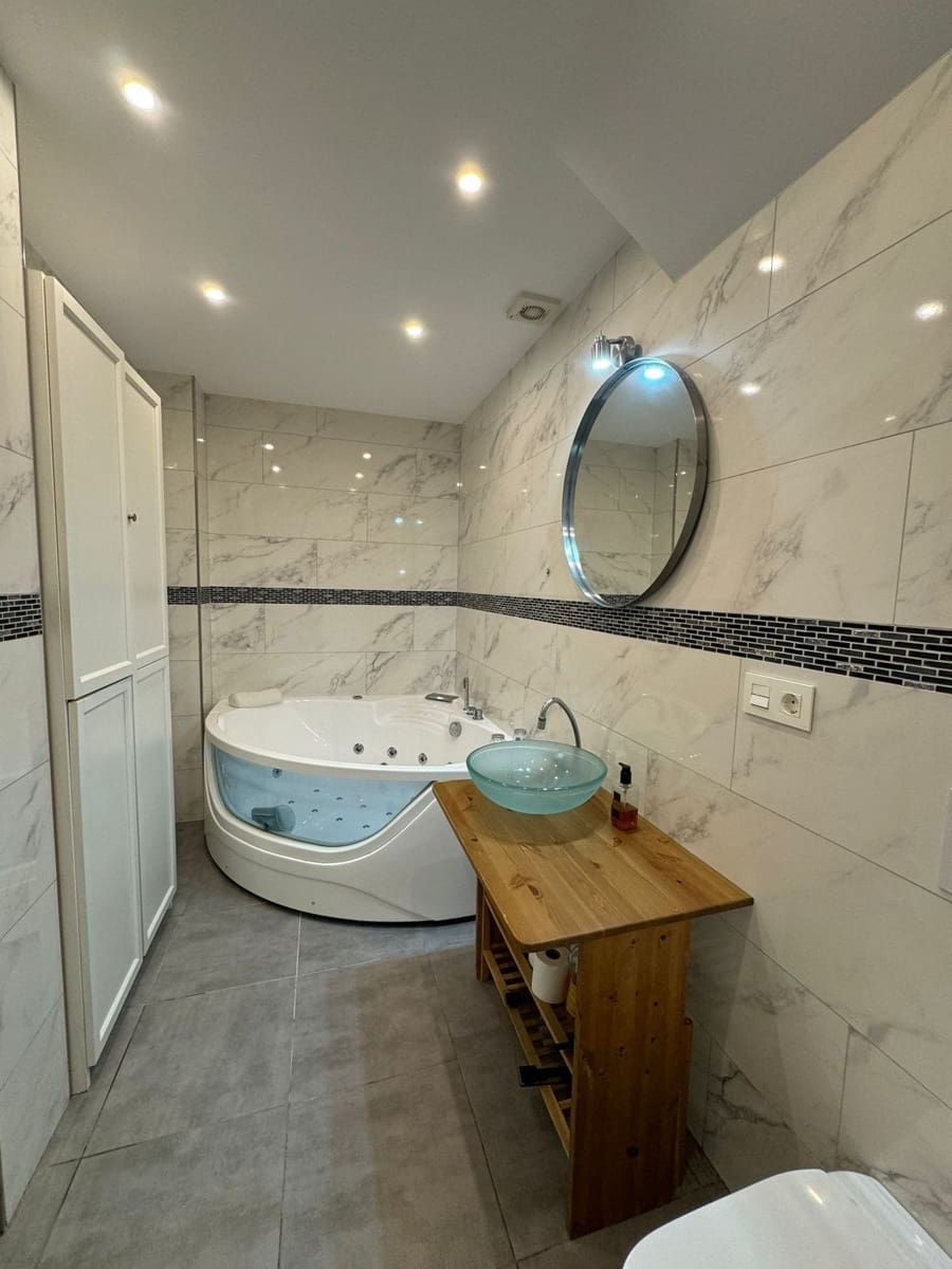 5 Zimmer Villa zu verkaufen in Benahavis mit Pool Garage - 625.000 € (Ref: 9652512)