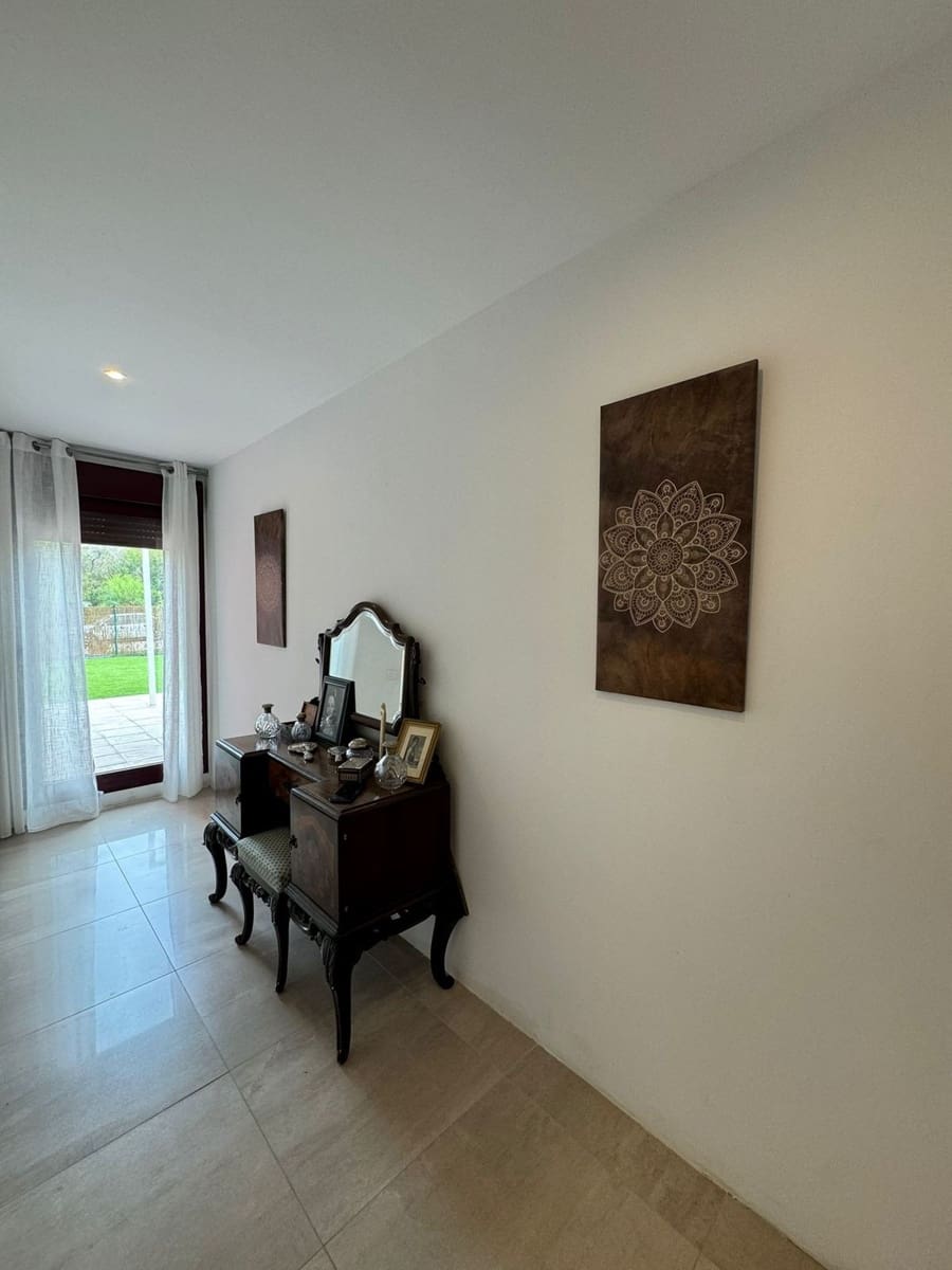 5 Zimmer Villa zu verkaufen in Benahavis mit Pool Garage - 625.000 € (Ref: 9652512)