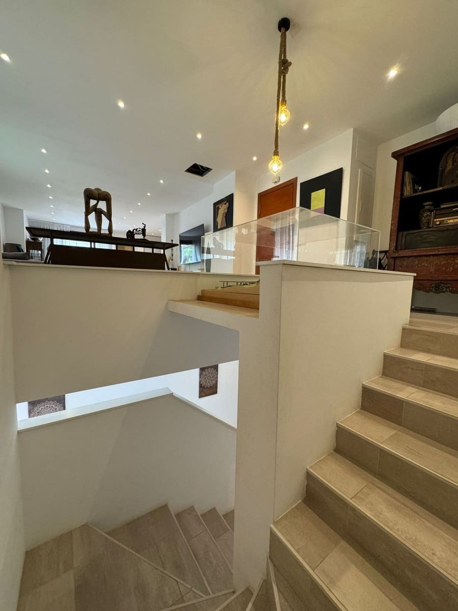 5 Zimmer Villa zu verkaufen in Benahavis mit Pool Garage - 625.000 € (Ref: 9652512)