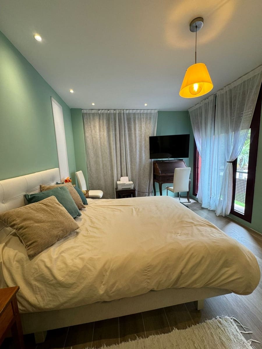 5 Zimmer Villa zu verkaufen in Benahavis mit Pool Garage - 625.000 € (Ref: 9652512)