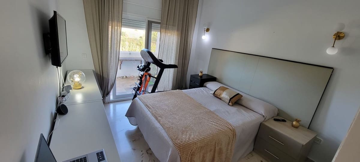2 soveværelse Lejlighed til salg i Nueva Andalucia med swimmingpool garage - € 480.000 (Ref: 9652519)