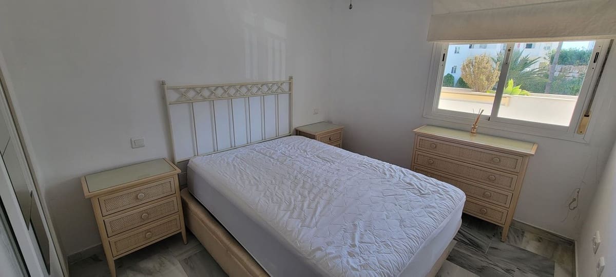 Apartamento de 2 habitaciones en Las Lagunas de Mijas en venta con piscina garaje - 260.000 € (Ref: 9652524)