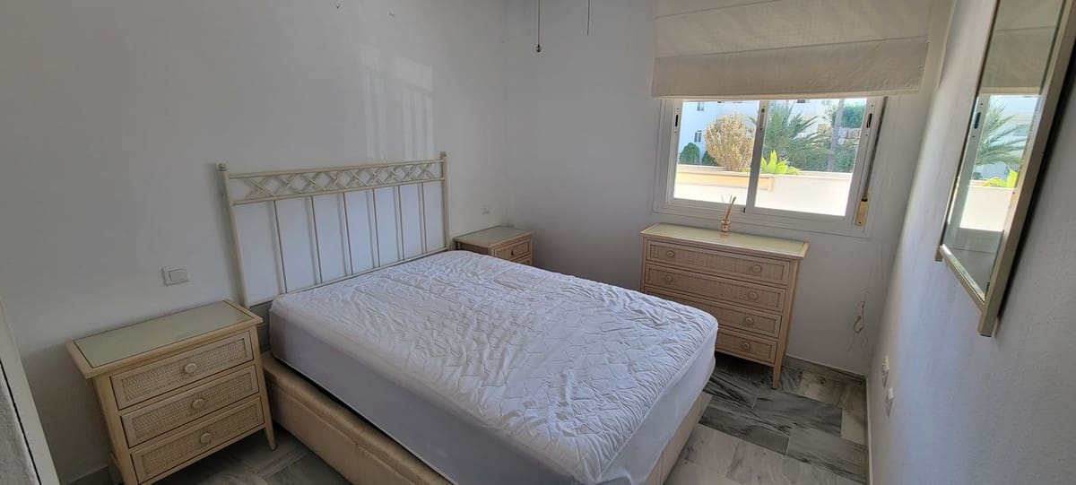 Apartamento de 2 habitaciones en Las Lagunas de Mijas en venta con piscina garaje - 260.000 € (Ref: 9652524)