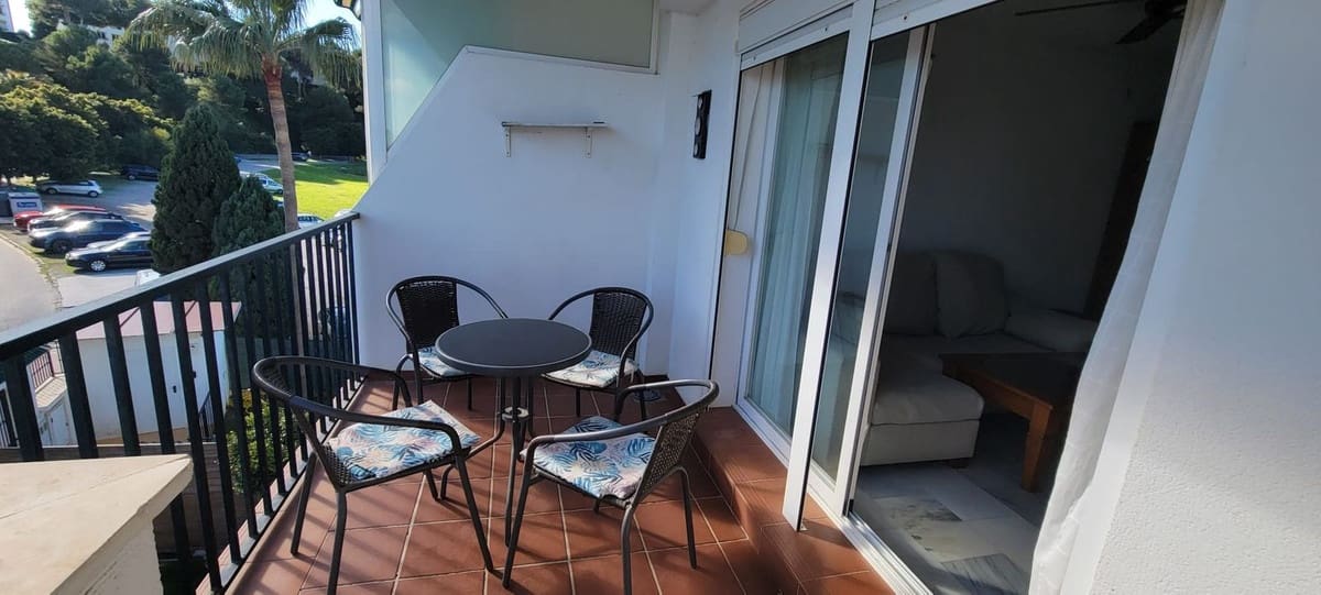 Apartamento de 2 habitaciones en Las Lagunas de Mijas en venta con piscina garaje - 260.000 € (Ref: 9652524)