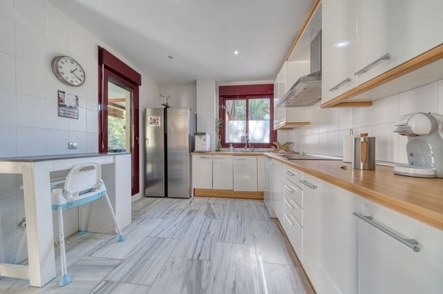 5 slaapkamer Villa te koop in Los Flamingos, Benahavís met zwembad garage - € 635.000 (Ref: 9652633)