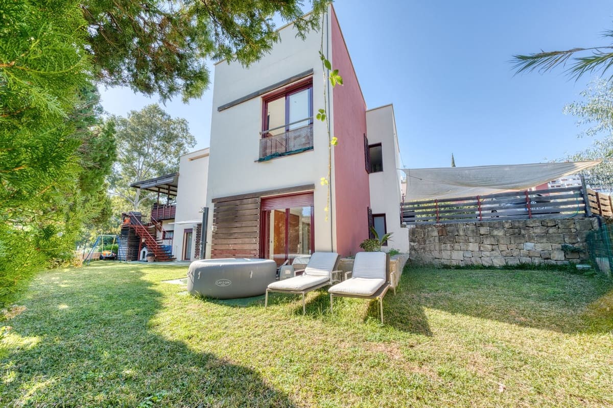 5 chambre Villa/Maison à vendre à Benahavis avec piscine garage - 635 000 € (Ref: 9652633)