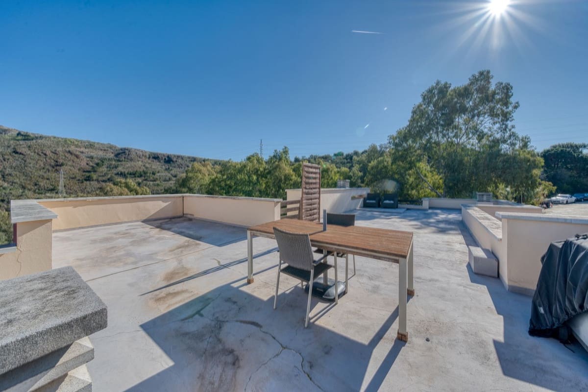 5 chambre Villa/Maison à vendre à Benahavis avec piscine garage - 635 000 € (Ref: 9652633)