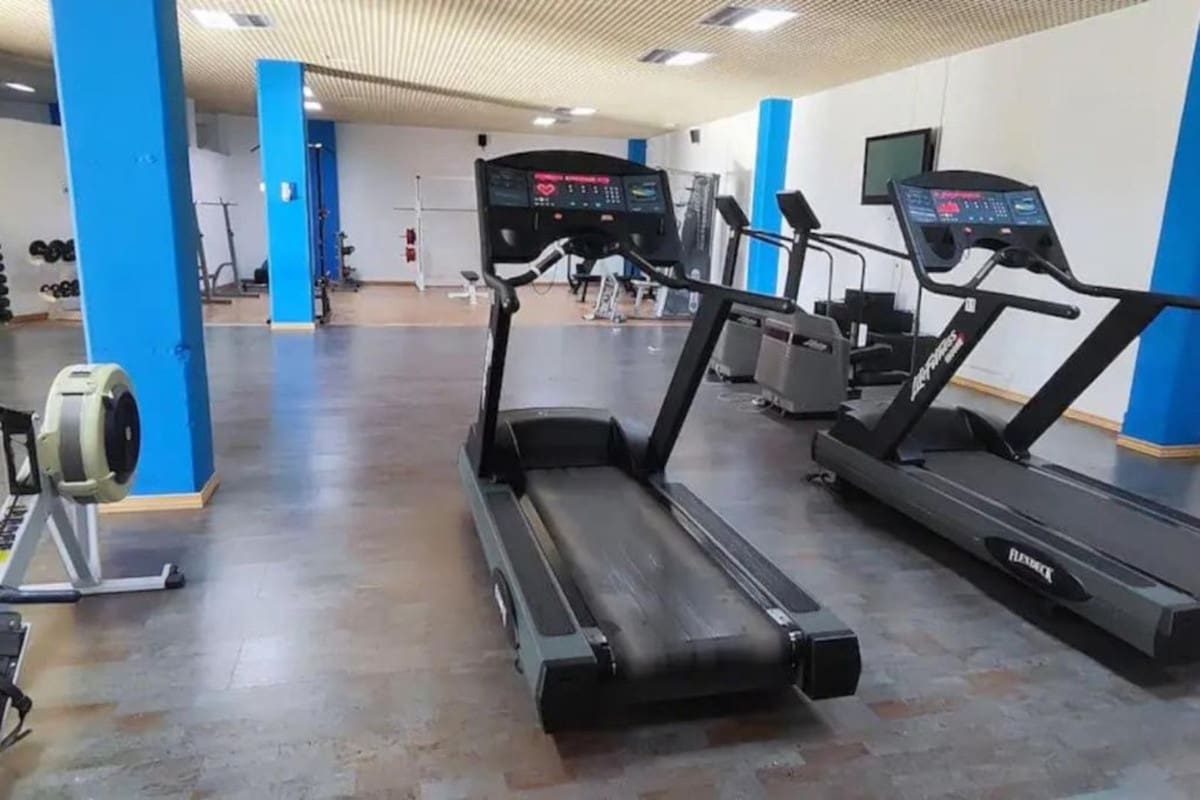 5 chambre Villa/Maison à vendre à Benahavis avec piscine garage - 635 000 € (Ref: 9652633)