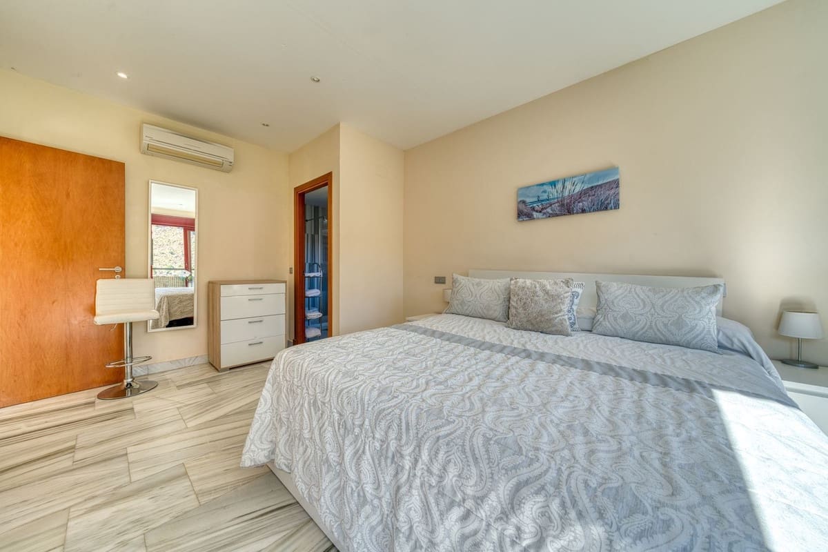 5 soveværelse Villa til salg i Benahavis med swimmingpool garage - € 625.000 (Ref: 9652633)