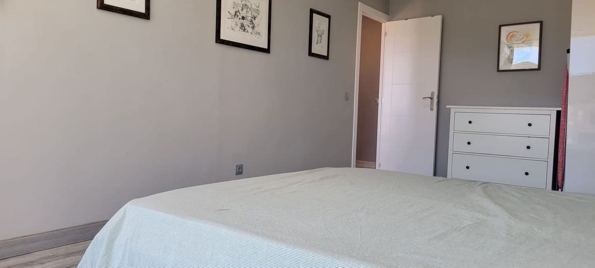 Ático de 3 habitaciones en Benahavís en venta con piscina garaje - 300.000 € (Ref: 9652654)