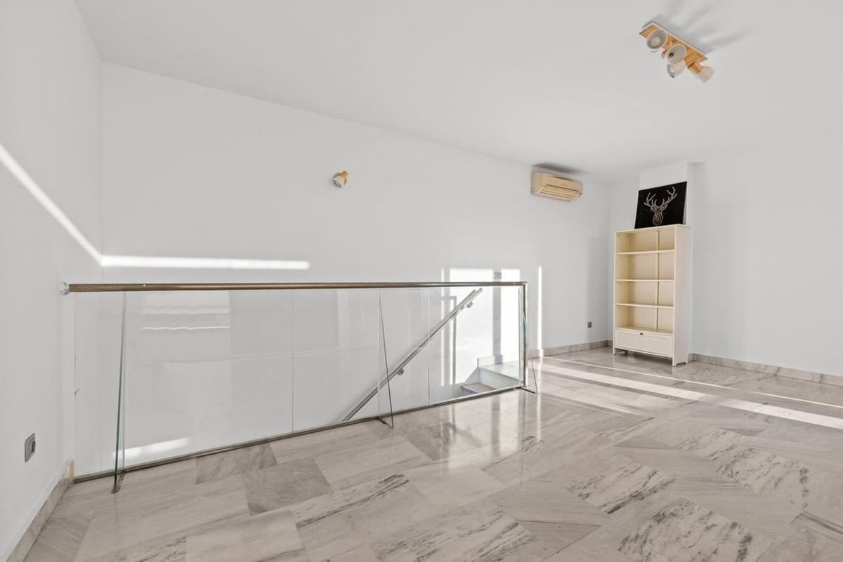 3 bedroom Penthouse for sale in Cancelada with pool garage - € 335,000 (Ref: 9652654)