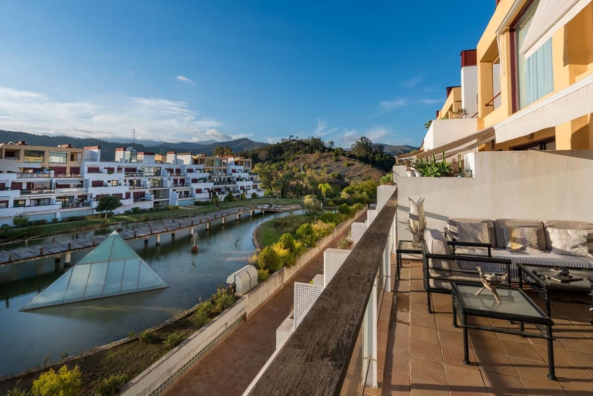 3 bedroom Penthouse for sale in Cancelada with pool garage - € 335,000 (Ref: 9652654)