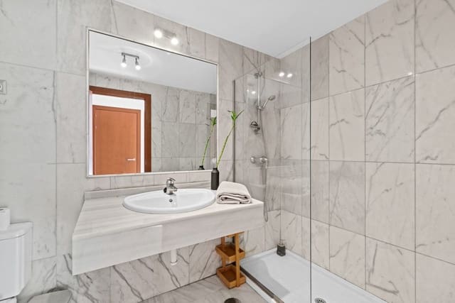3 sovrum Takvåning till salu i Cancelada, Estepona med pool garage - 335 000 € (Ref: 9652654)