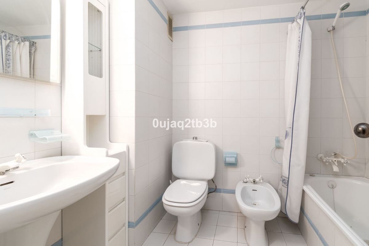 4 soverom Leilighet til salgs i Marbella med garasje - € 779 500 (Ref: 9652689)