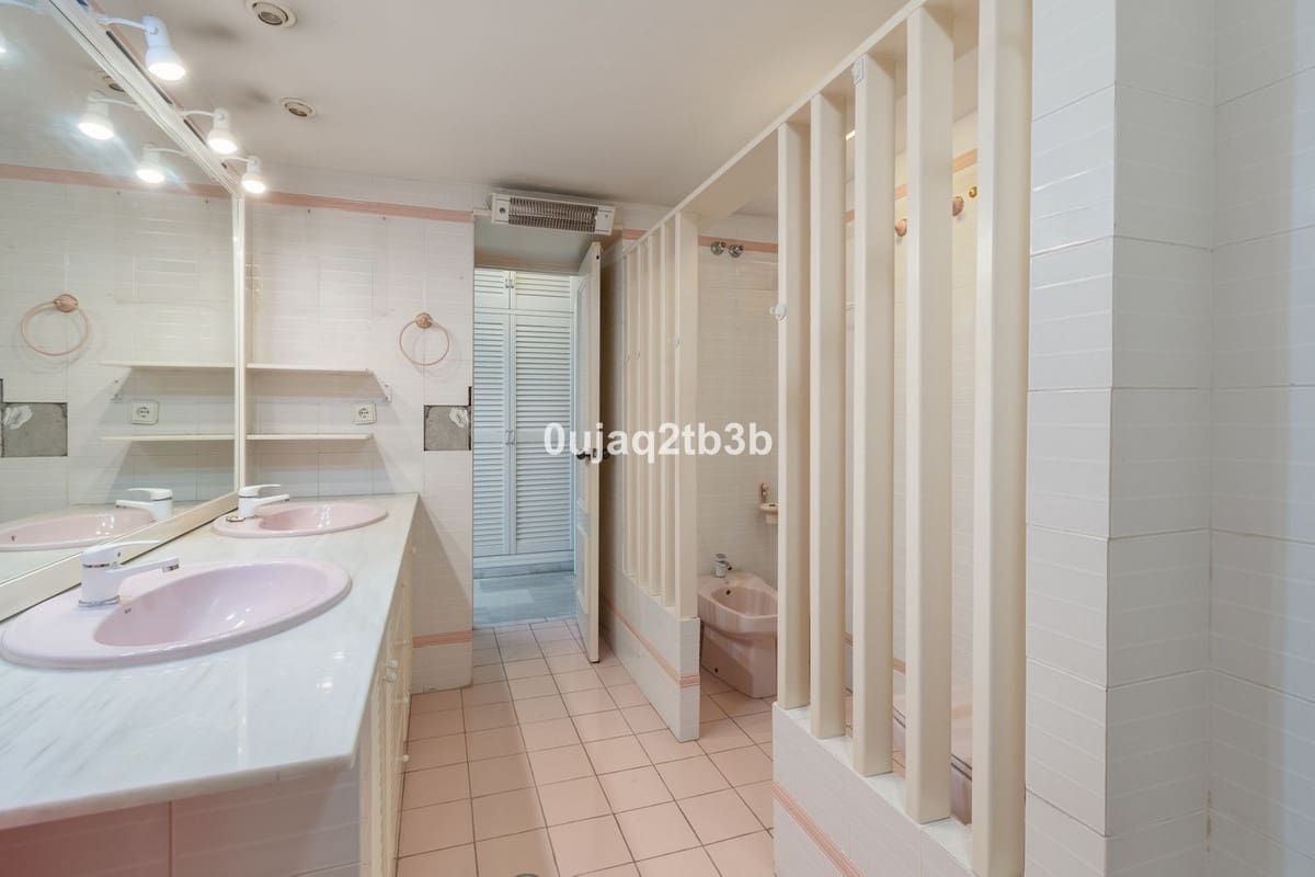 4 soverom Leilighet til salgs i Marbella med garasje - € 779 500 (Ref: 9652689)