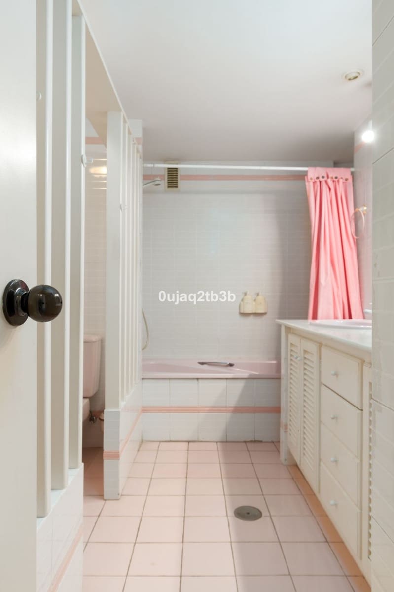 4 soverom Leilighet til salgs i Marbella med garasje - € 779 500 (Ref: 9652689)