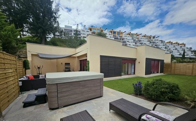 3 soveværelse Villa til salg i Los Flamingos, Benahavís med swimmingpool garage - € 495.000 (Ref: 9652764)
