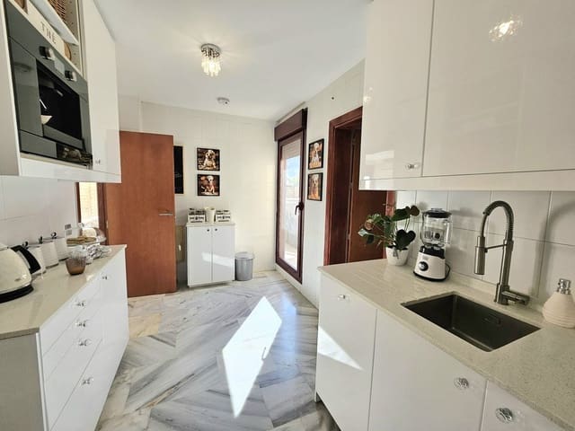 3 Zimmer Villa zu verkaufen in Los Flamingos, Benahavís mit Pool Garage - 494.500 € (Ref: 9652764)