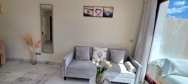1 soverom Leilighet til salgs i Los Flamingos, Benahavís med svømmebasseng garasje - € 220 000 (Ref: 9652765)