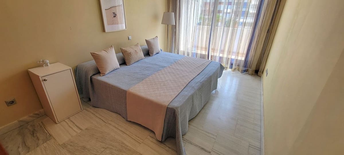 1 sovrum Lägenhet till salu i Benahavis med pool garage - 225 000 € (Ref: 9652765)
